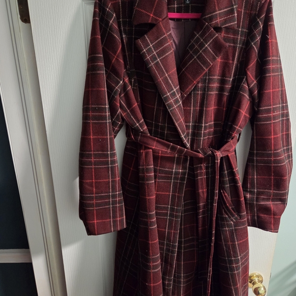 NWOT Torrid Burgundy Plaid Softest Tie Front Coat- Size 2x - Picture 4 of 13